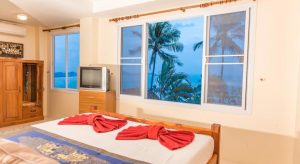 Hello Islands | Laem Sila Resort