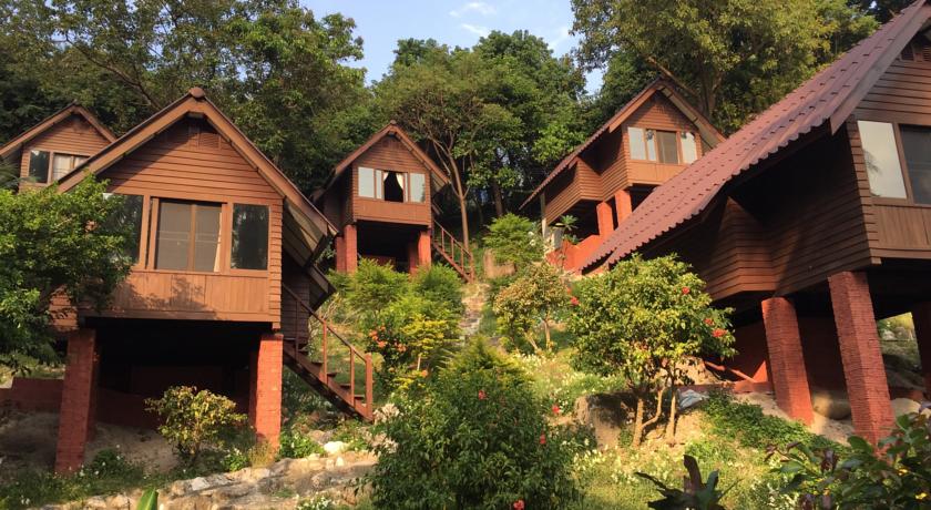 Hello Islands | Coral View Resort