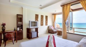 Hello Islands | Crystal Bay Beach Resort