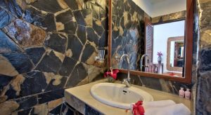 Hello Islands | Crystal Bay Beach Resort