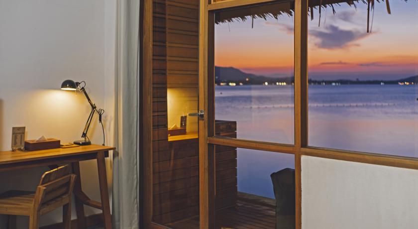 Hello Islands | Escape Beach Resort