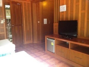 Hello Islands | JJ Residence