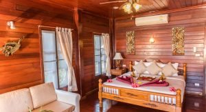 Hello Islands | Laem Sila Resort