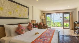 Hello Islands | Phi Phi Island Village Beach Resort