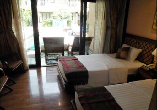 Hello Islands | P.P. Palm Tree Resort