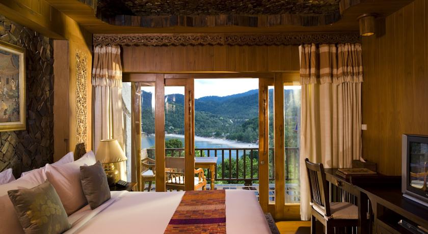 Hello Islands | Santhiya Koh Phangan Resort & Spa