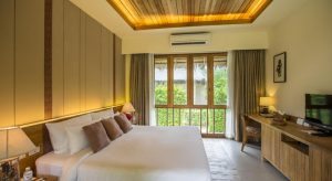 Hello Islands | Phi Phi Island Village Beach Resort