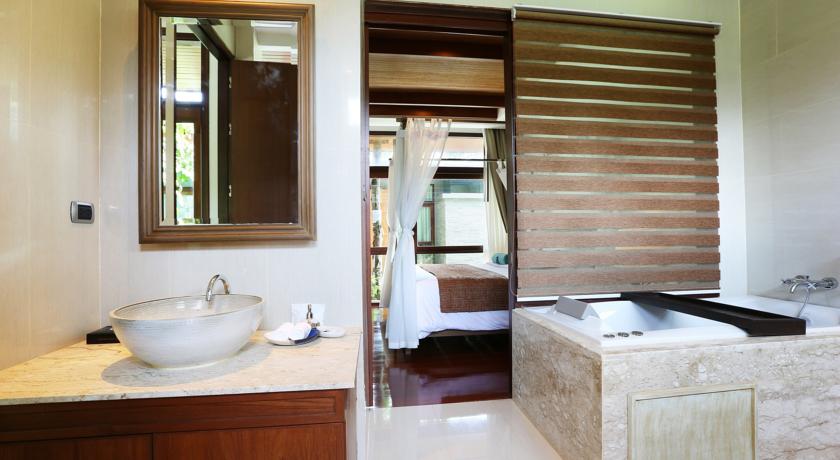 Hello Islands | Akira Lipe Resort