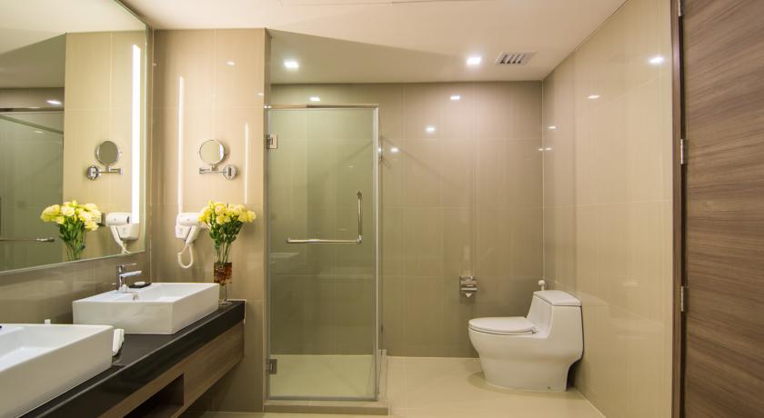 Hello Islands | Best Western PLUS Wanda Grand Hotel