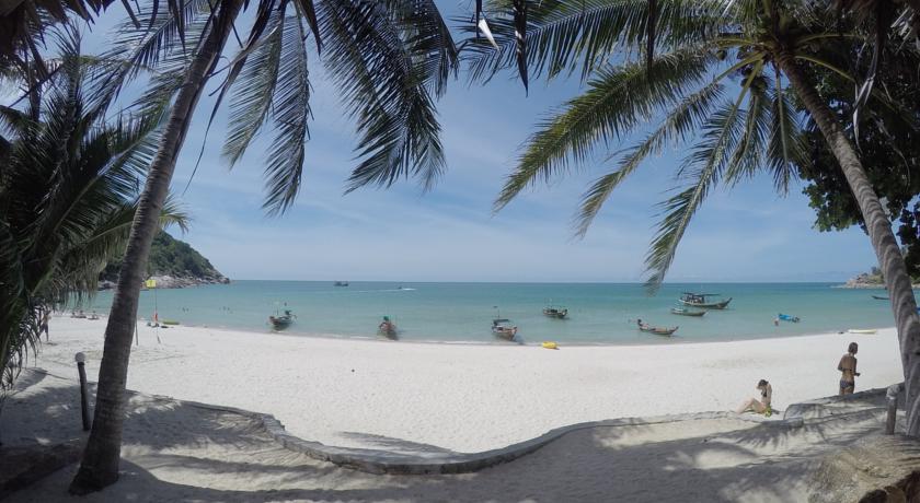 Hello Islands | Bottle Beach 1 Resort