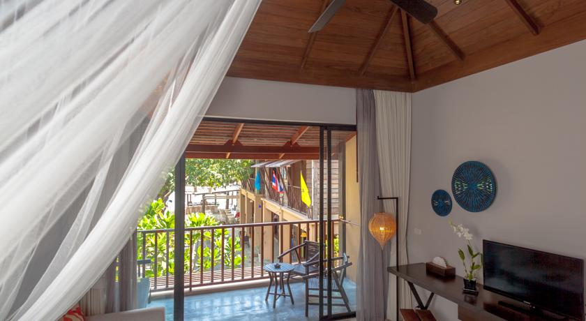 Hello Islands | Buri Rasa