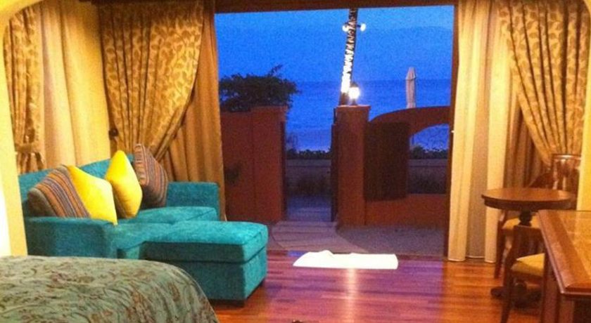 Hello Islands | Casa Del Mar Hotel