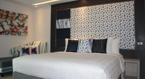 Hello Islands | Hotel Clover Asoke