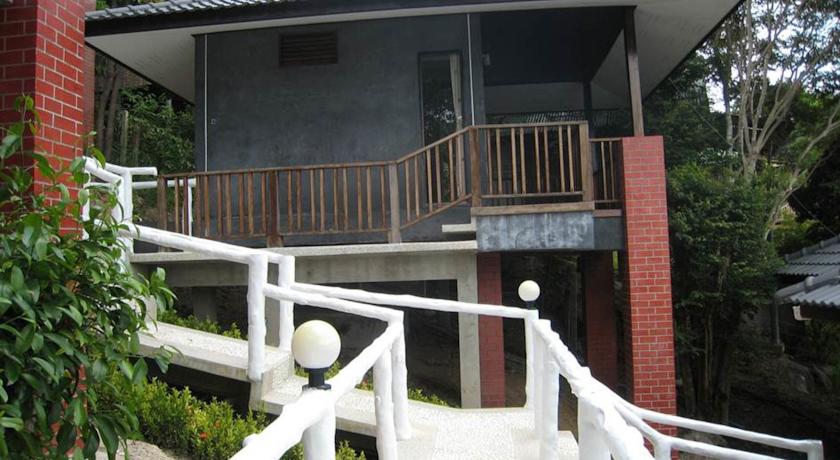 Hello Islands | Lungpae Resort