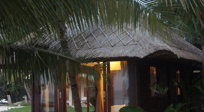 Hello Islands | Mali Resort