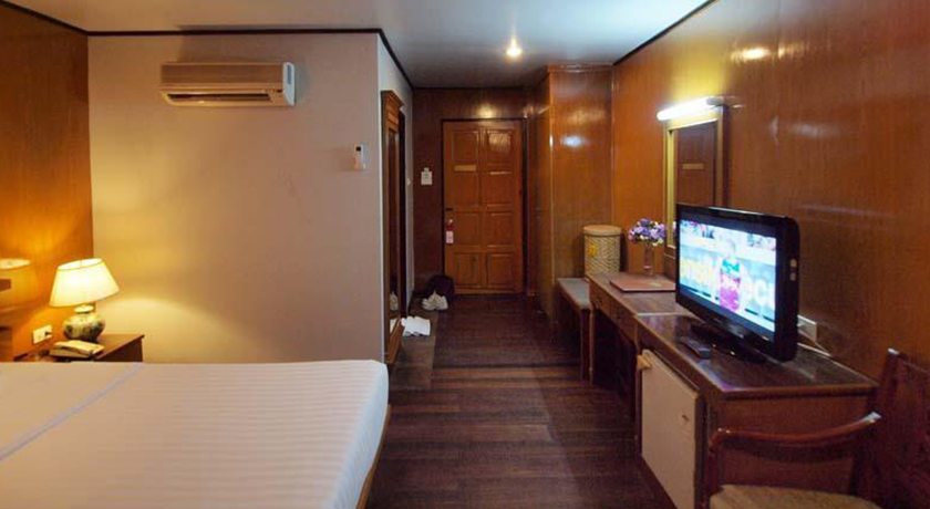 Hello Islands | Phi Phi Banyan Villa Hotel