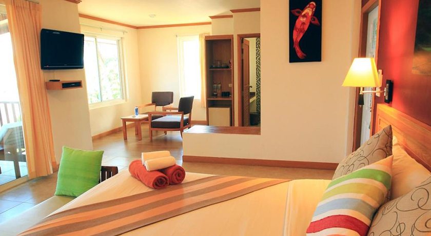 Hello Islands | Pinnacle Koh Tao Resort