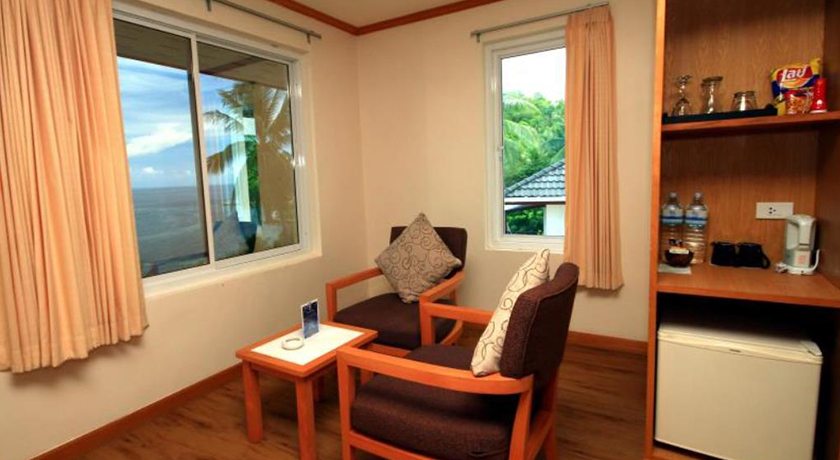 Hello Islands | Pinnacle Koh Tao Resort