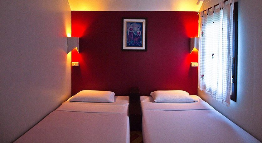 Hello Islands | P.P. Casita Hotel