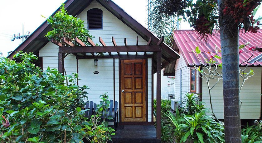 Hello Islands | P.P. Casita Hotel